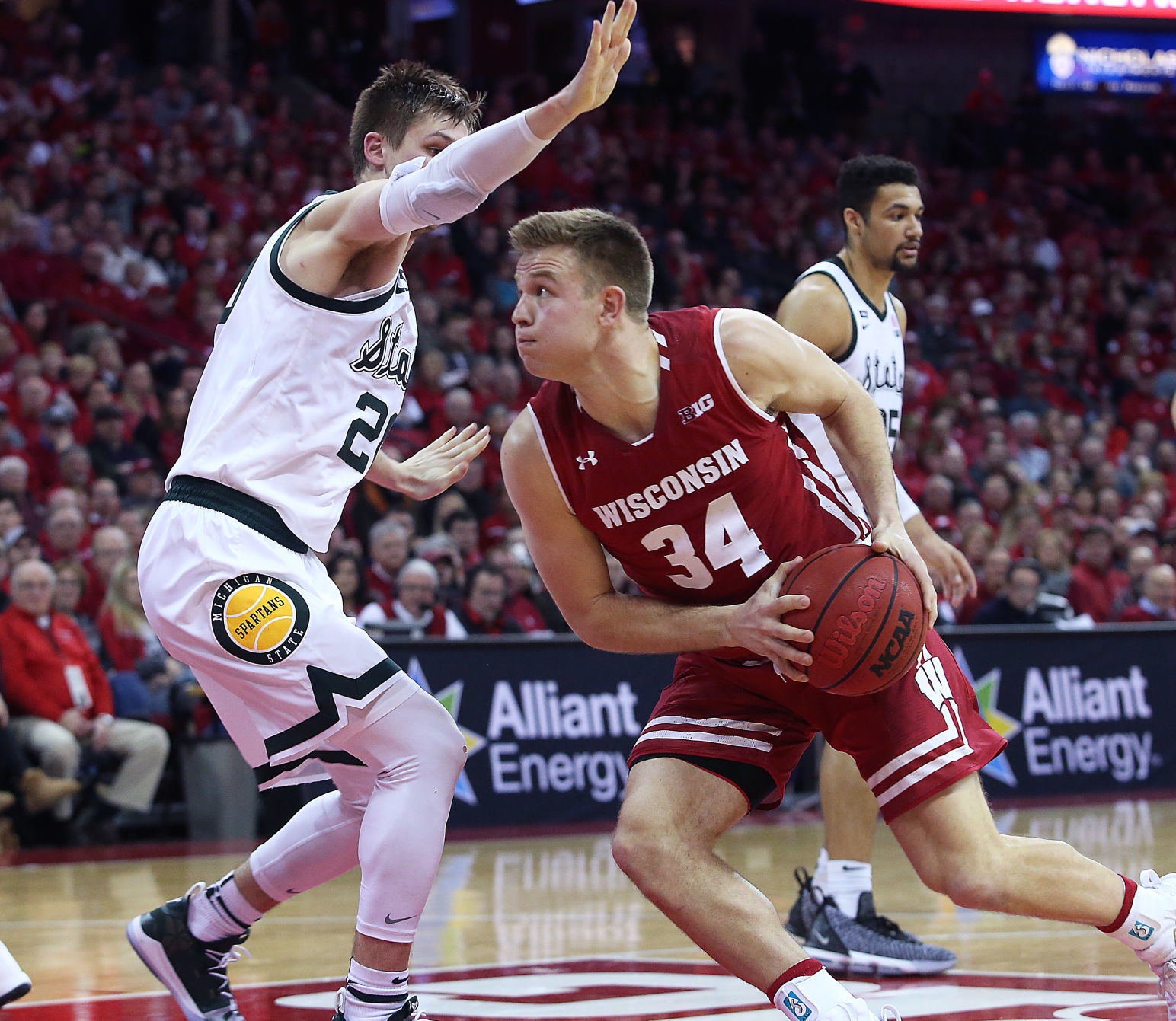 UW 59, Michigan State 67